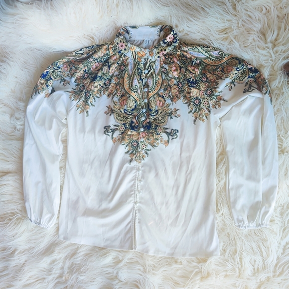 Ladies Chic Shorts Set - Picture 9 of 14